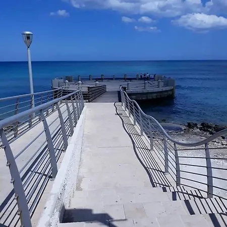 Zefiro Holiday home Avola
